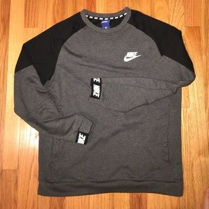 Nike sweatshirt